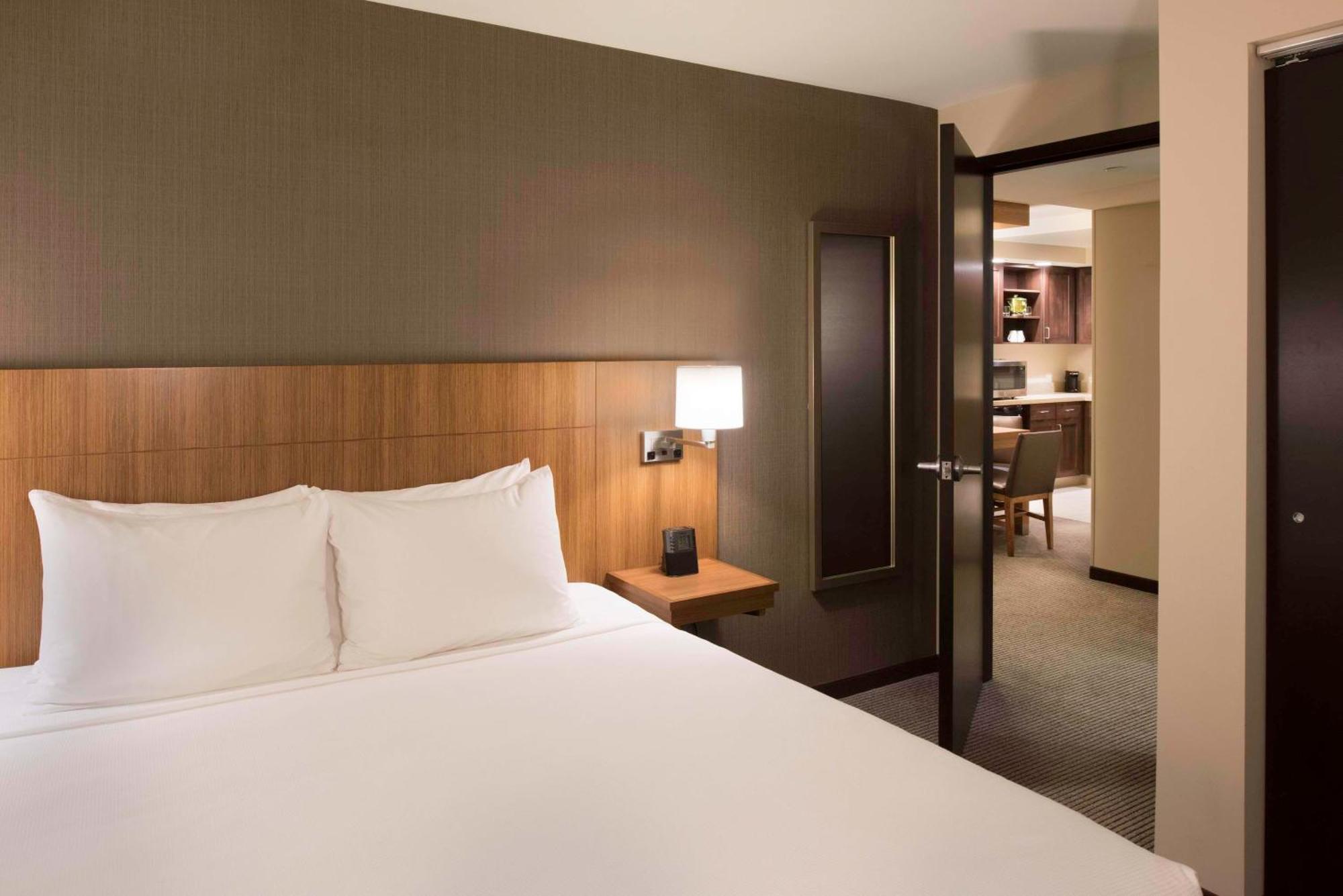 Hyatt Place Cleveland/Westlake/Crocker Park Dış mekan fotoğraf